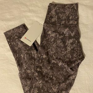 Lululemon Wunder Train 25”